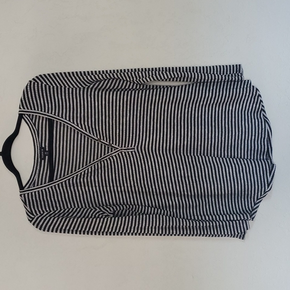 Torrid 00 black white stripe long sleeve